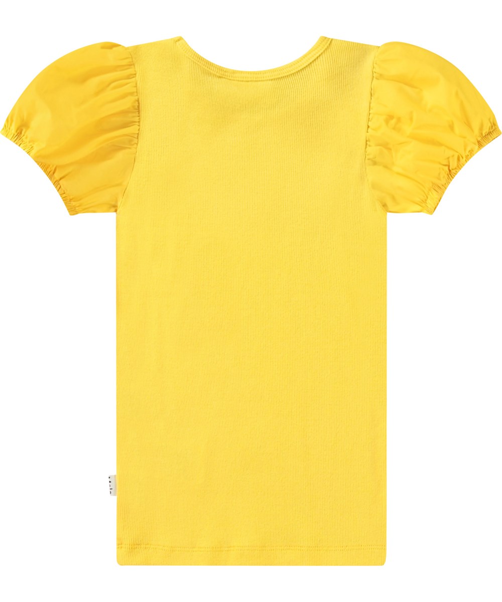 Raluca - Mimosa - Gele aansluitende kinder t-shirt van zacht biologisch ribkartoen met een ronde hals en pofmouwen.